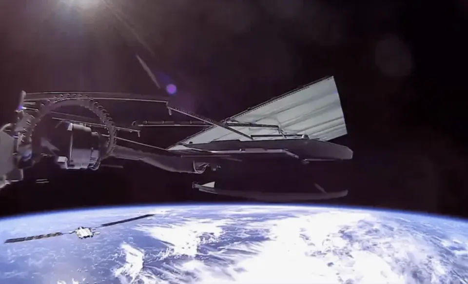 SpaceX’s Starlink Deployment Footage Reveals the Satellite Dance in Orbit