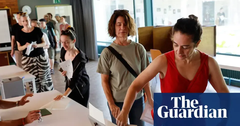 Swiss voters reject bid to cap population at 10 million