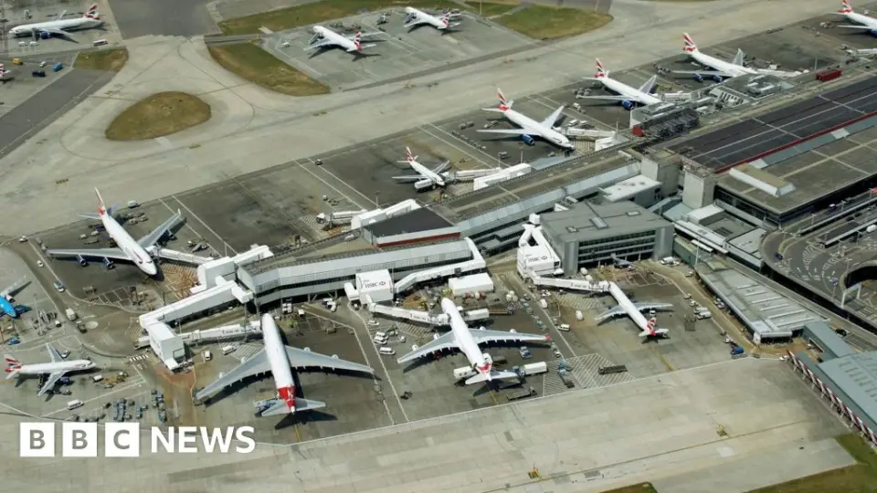 UK Air Traffic Control Glitch Grounds Over 1,000 Flights, Sparking Calls for Leadership Change