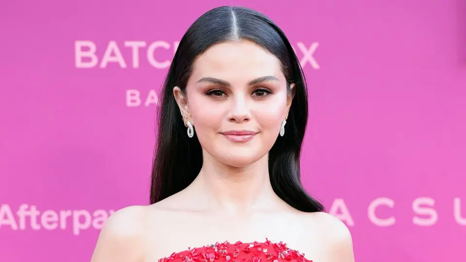 Selena Gomez admits vaping permanently altered her voice