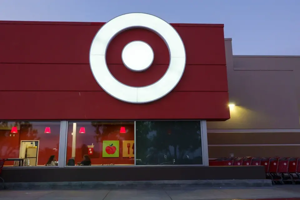 Target's turnaround gains traction as earnings beat boosts outlook