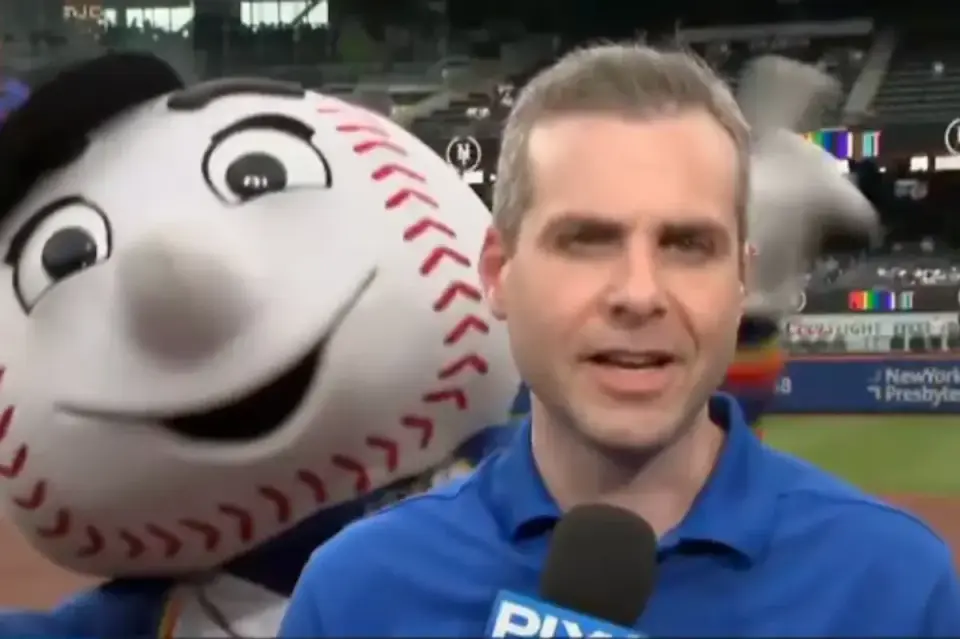 Mr. Met Dances On-Air as Mets Fire Mendoza