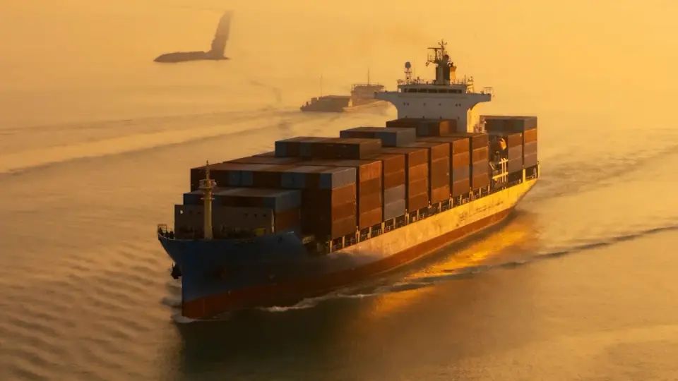 Brent Breaks $80 as US-Iran Tensions Rise and Hormuz Blockade Threat Looms