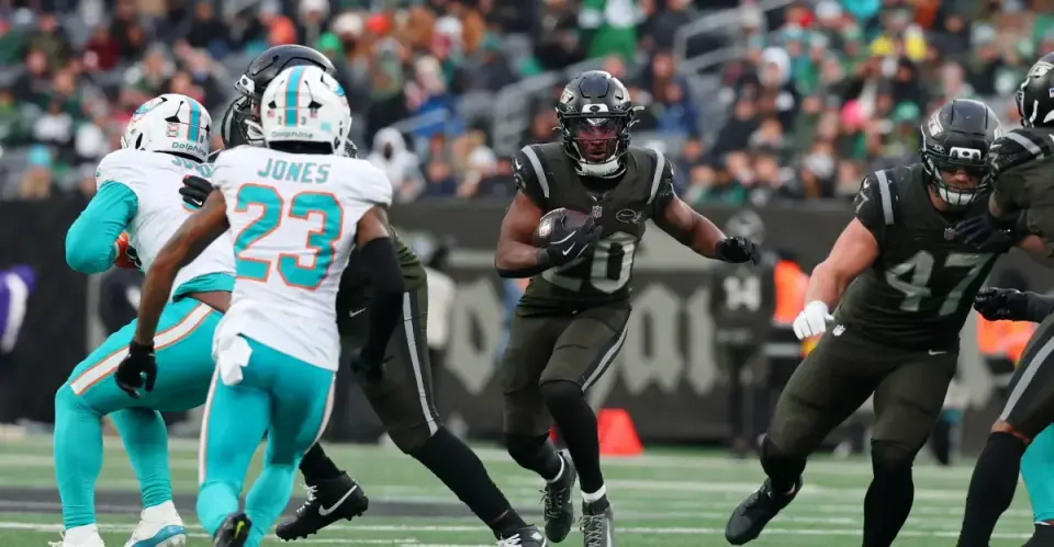 Jets' Mitchell and Parham Return to Practice as Hall Remains Out for Dolphins Game