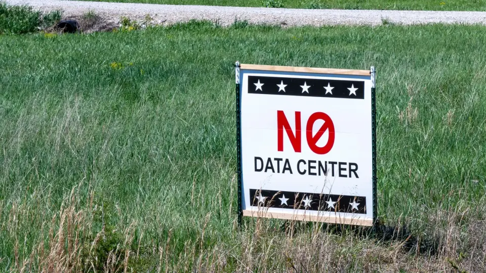 Local Backlash Against AI Data Centers Could Tilt the Midterms