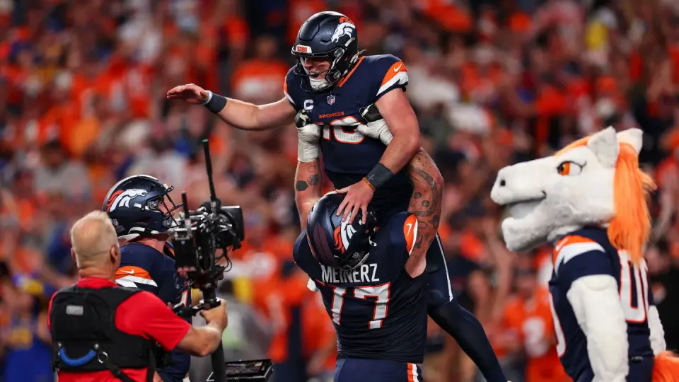 Broncos Overcome 16-0 Deficit to Defeat Rams 30-26 in Week 3 Thriller