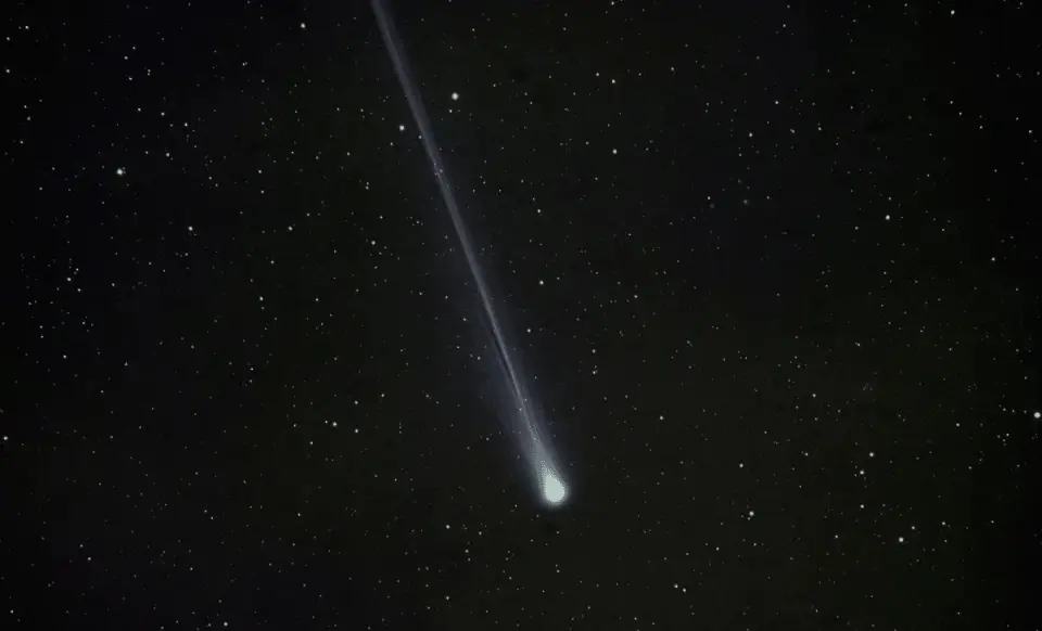 Comet PanSTARRS Slides Past Earth in a Real-Time Sky Show