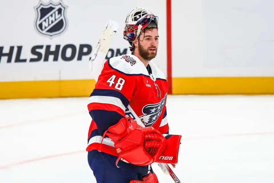 Thompson Overlooked in NHL Network's Top-Goaltender Rankings