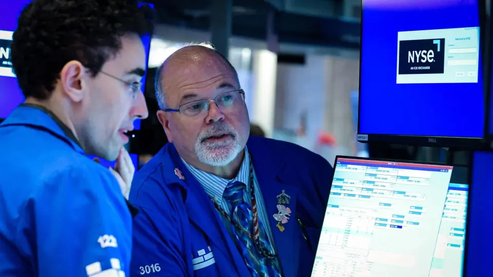 Soft Jobs Report Triggers Market Rotation: Nasdaq Hits Record, Dow Slides