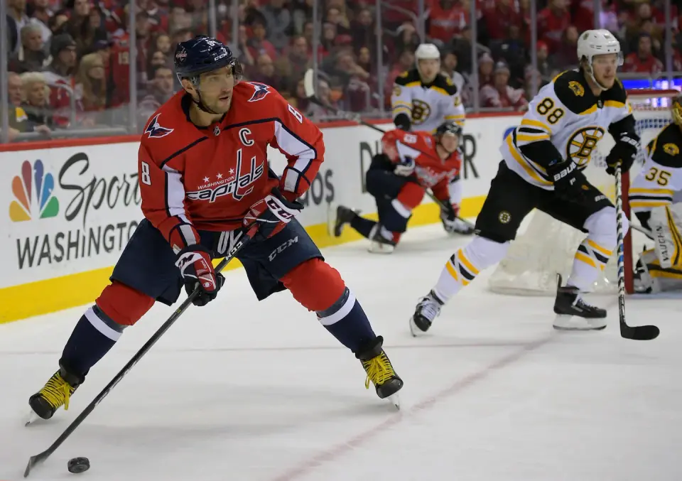 Ovechkin Returns to Kremlin Propaganda in United Russia Ad