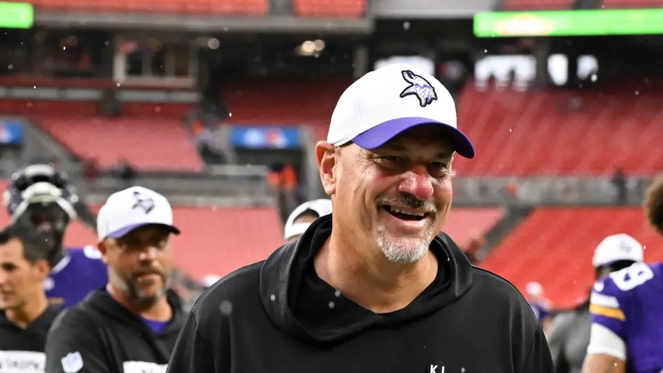 Schottenheimer Clarifies Pettine Role as Parker Defends Sideline Position