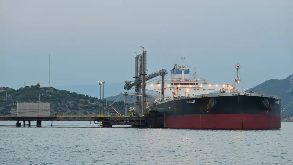 Oil tops $100 as tariffs and tensions roil global markets