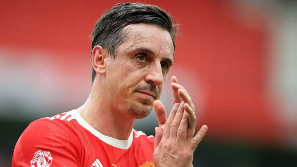 Neville backs sweeping World Cup rule shake-up to curb 'time-wasting'