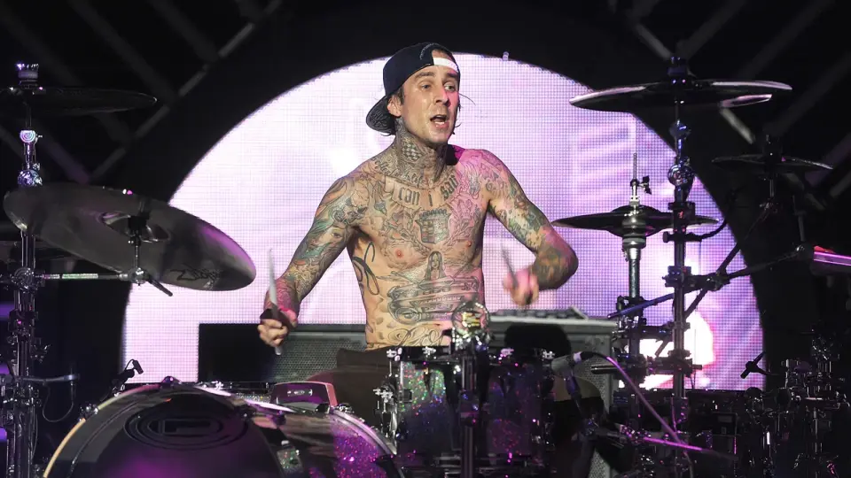 Behind the Beat: Travis Barker’s Drumbeat Through Trauma to a New Family