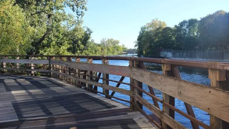 Lansing Police Probe Link Between Five Trail Deaths, Citing Pattern of Nighttime Attacks