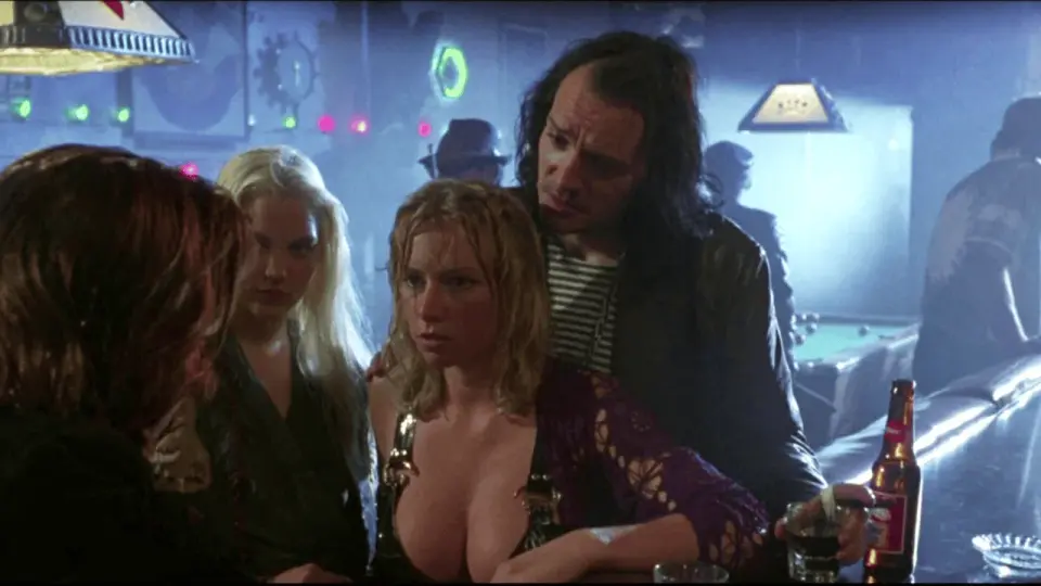 Strange Days: A 1995 Cyberpunk Classic Still Waiting for a Stream