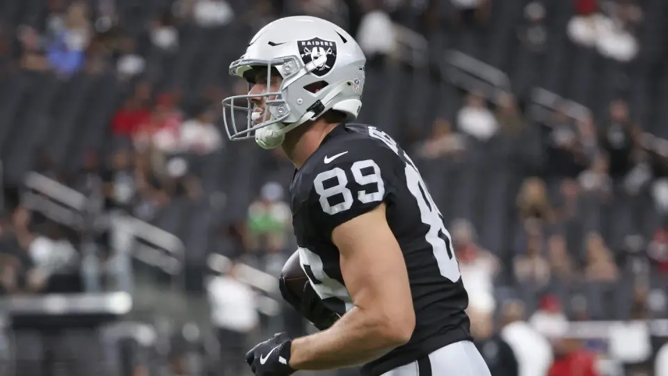Raiders Tight End Brock Bowers Set to Miss Week 1 After Meniscus Surgery