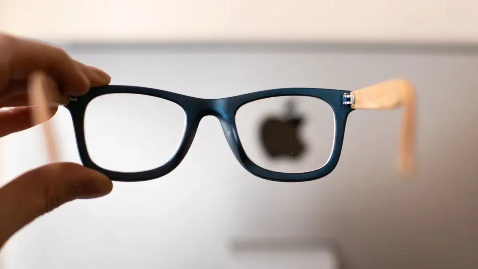 Apple Glasses Could Spark a Wearable-Eyewear Shakeup Like the Apple Watch