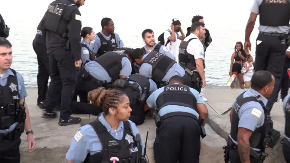 Chicago must tighten rules to curb teen takeovers after chaotic Memorial Day weekend