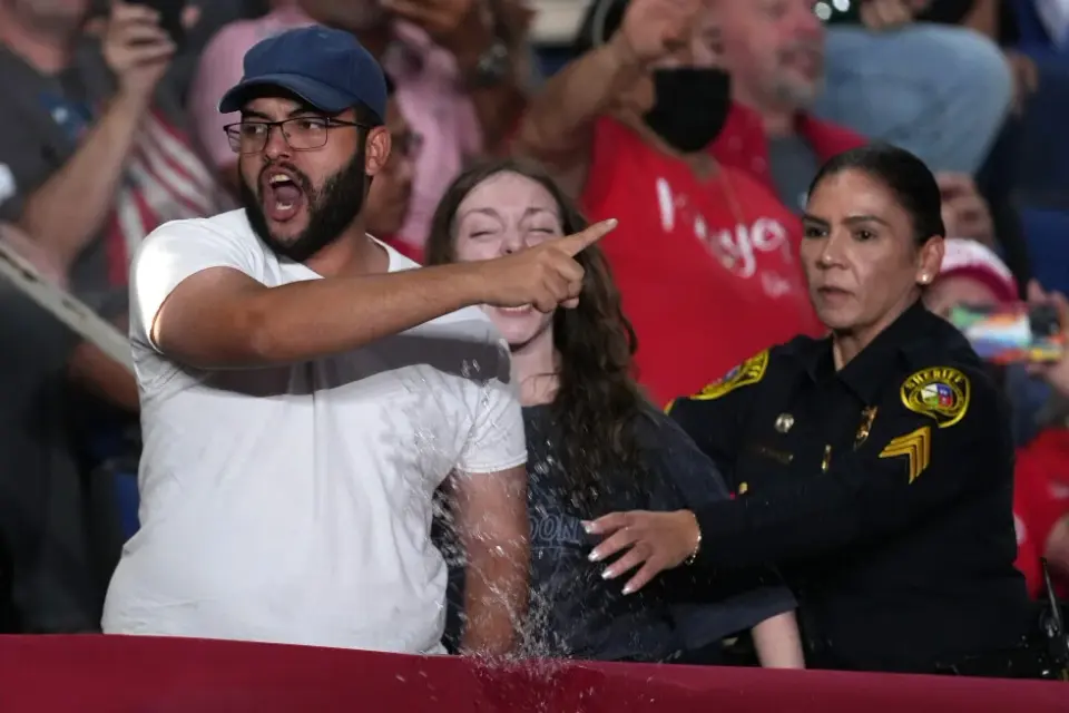 Protesters Ejected as Trump Disrupts San Antonio Rally with Iran and Talarico Claims