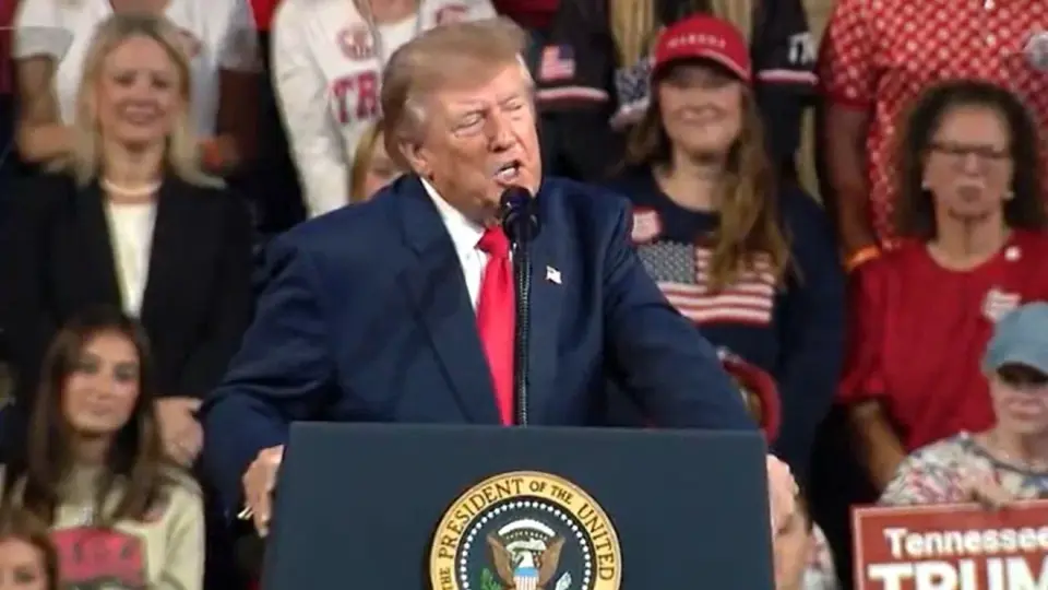 Trump Links $5,000 Universal Checks to GOP Midterm Victory in Clarksville