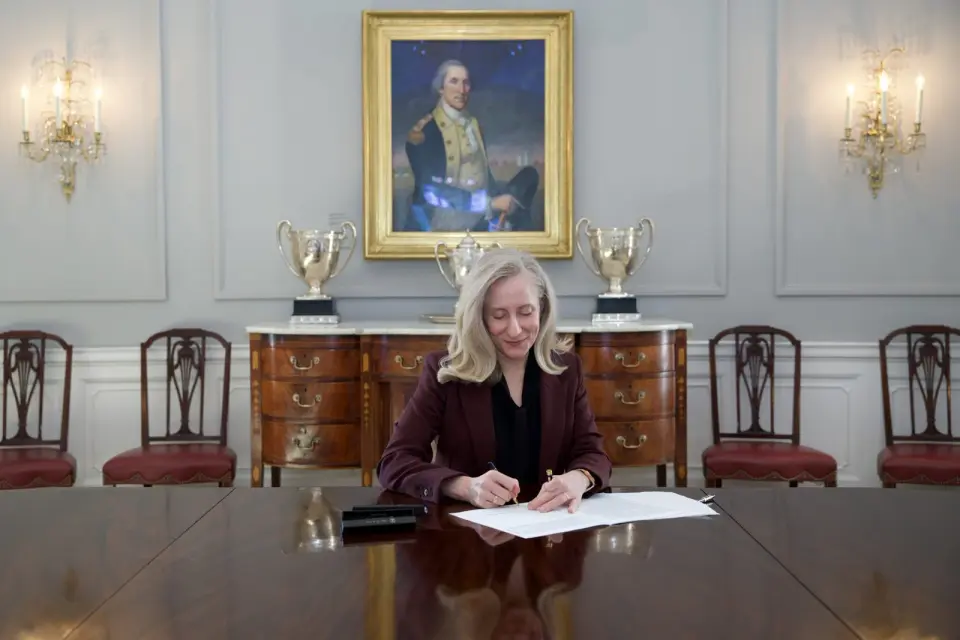 Spanberger’s budget standoff exposes Virginia party fractures
