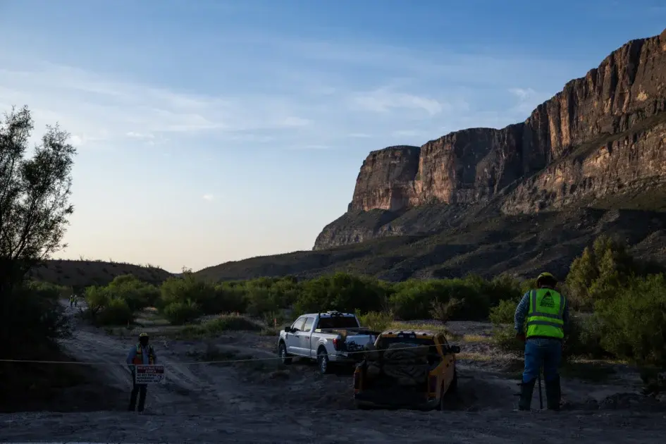 Texas Republicans Walk a Tight Line on Big Bend Border Plan