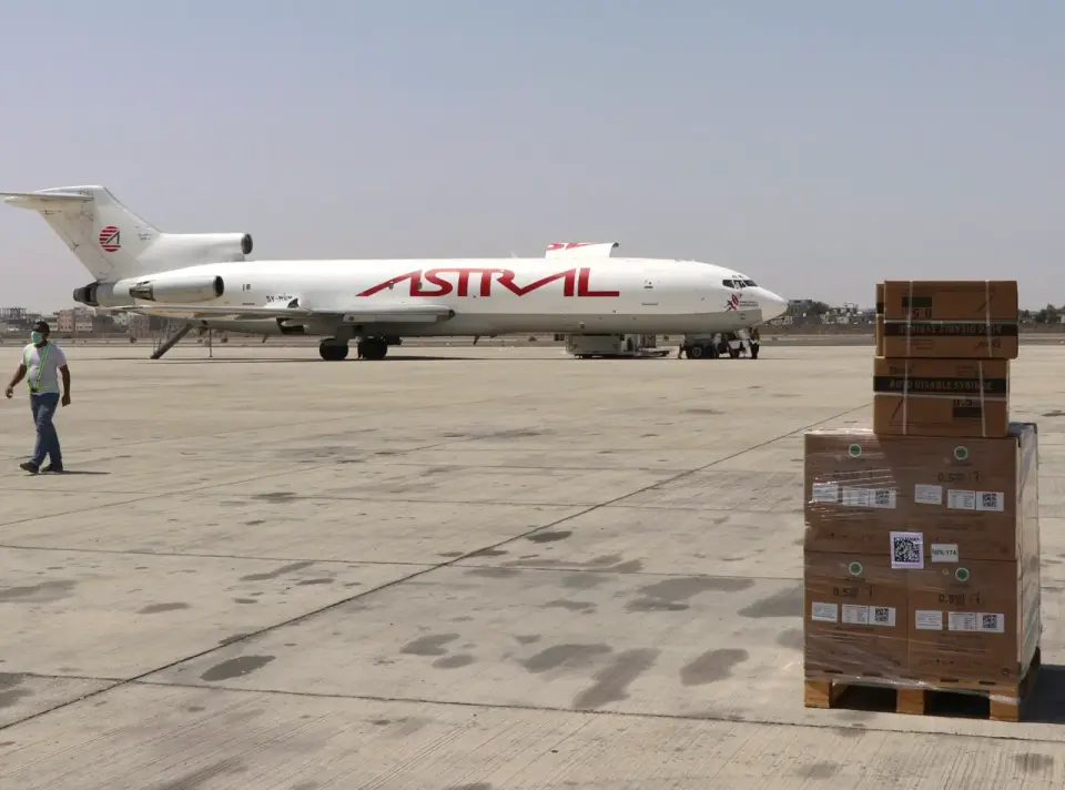 Houthis Strike Aden Airport and Riyadh as Saudi-Yemeni Forces Retake Mocha