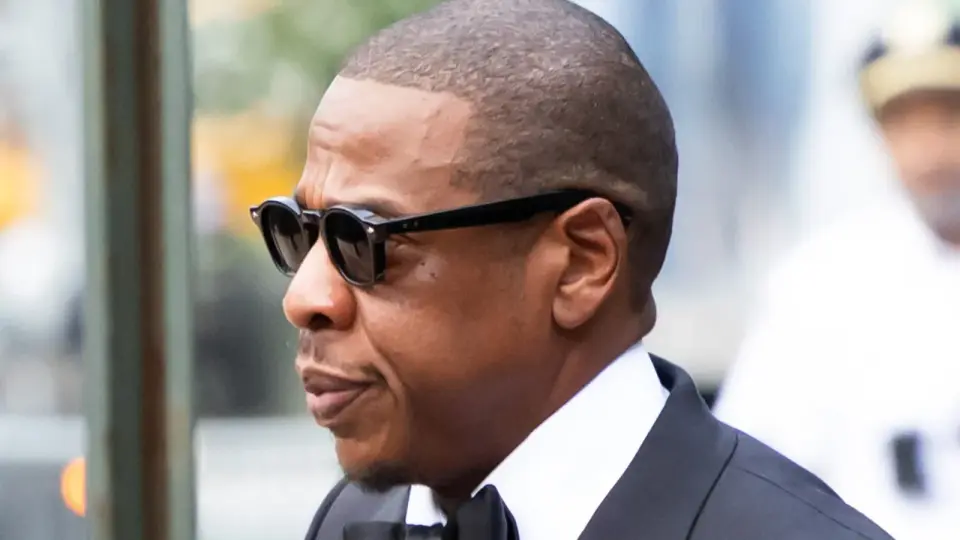 Jay-Z Seeks Court Reversal to Revive Extortion Suit After Accuser’s Full Recantation
