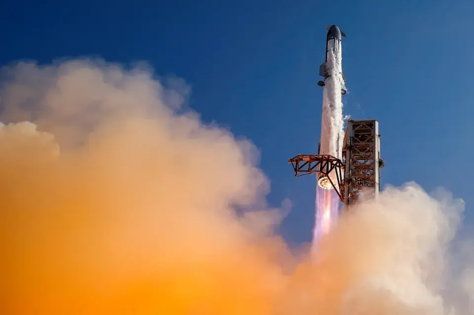 SpaceX's Retail Rally Faces Lockup Risk as Shares Could Double