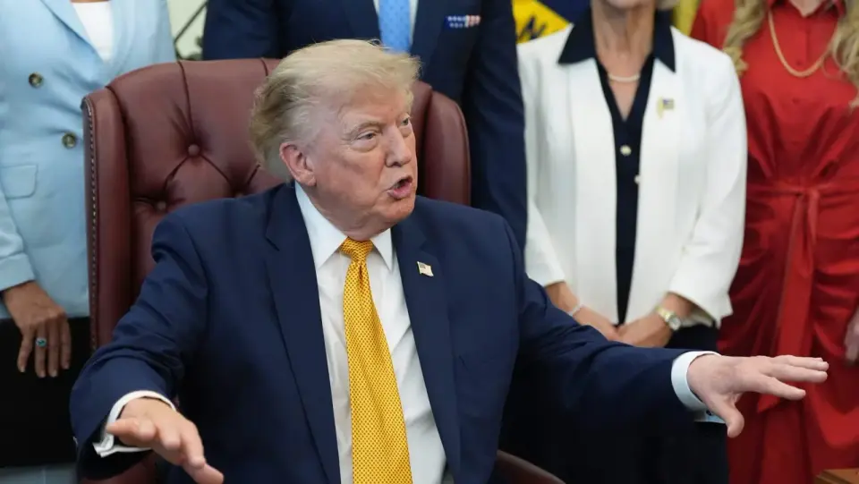 Trump Heads to Rancho Palos Verdes for RNC Dinner at His Golf Club