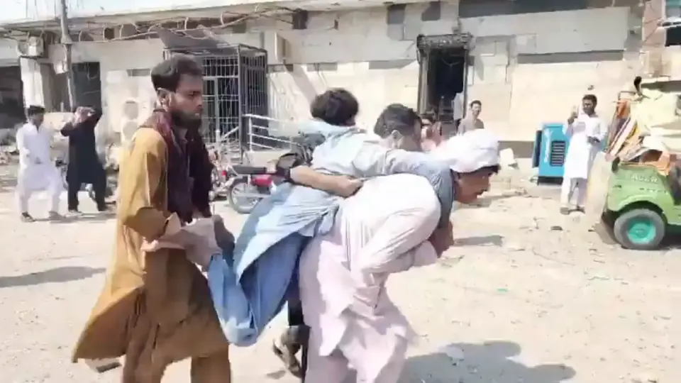 Kohat Mosque Bombing Kills Dozens, Police Among Victims