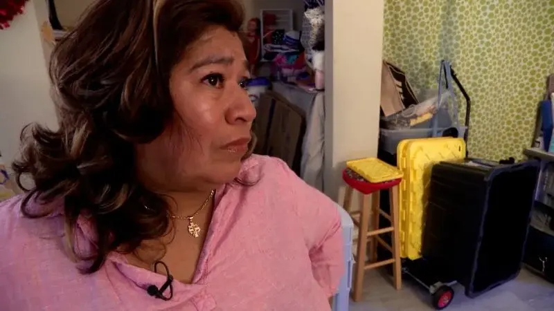Salvadoran Immigrants Await Verdict as TPS Protections Lapse