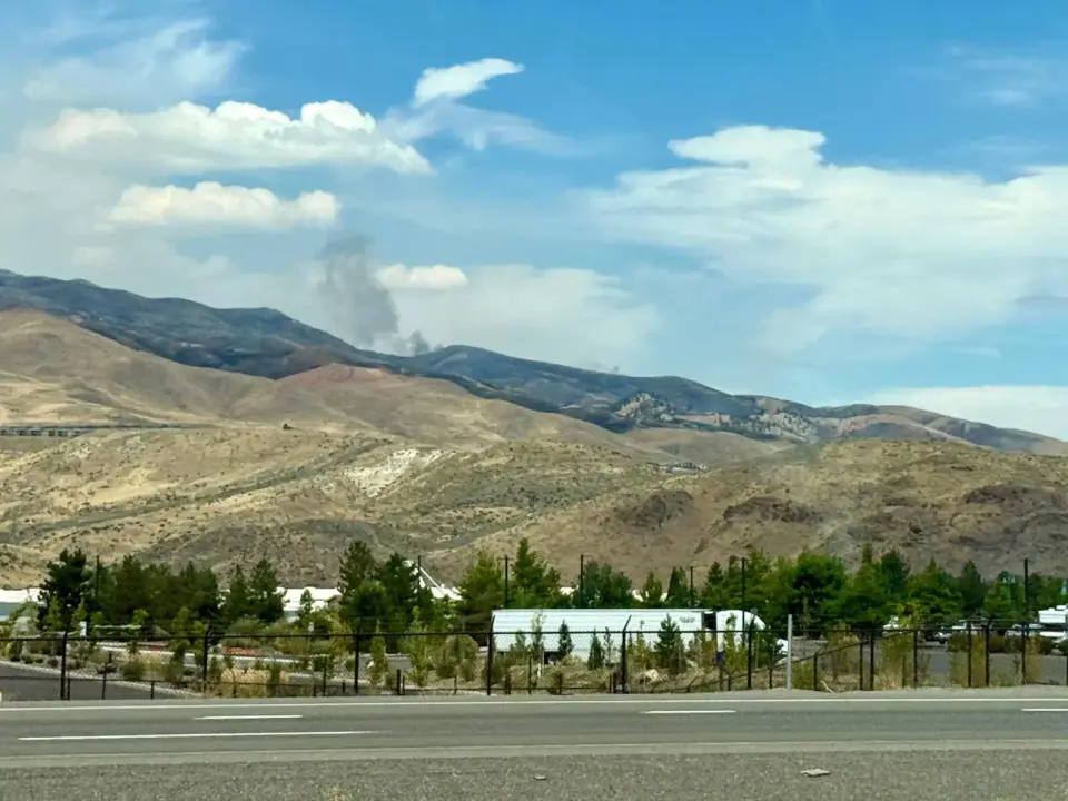 Uncontained Reno-Area Fire Triggers Mass Evacuations and State Response