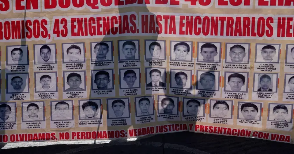 Mexico Announces 17 New Suspects in Ayotzinapa Case as Families Demand Military Records