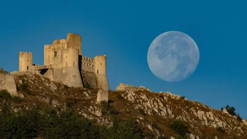 This Weekend’s Blue Moon Won’t Look Blue, But It Will Be May’s Second Full Moon