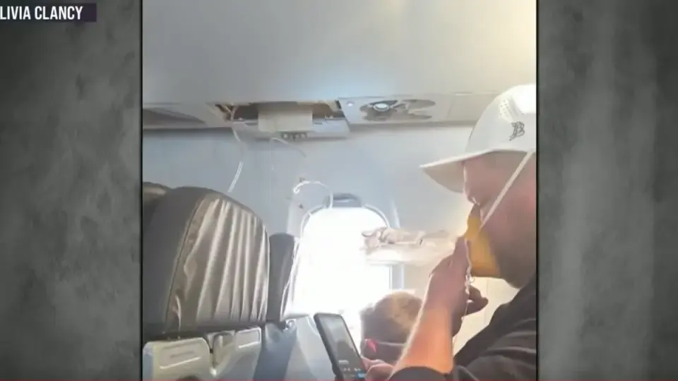 American Eagle Flight 5089 Returns to St. Louis After Engine Failure and Cabin Odor
