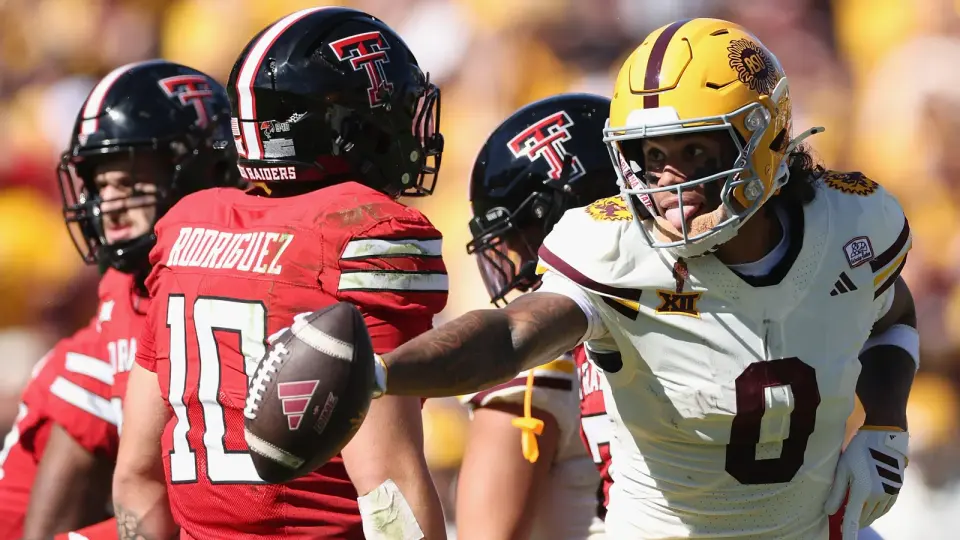 Giants land No. 10 pick, double up in top 10 after Lawrence trade