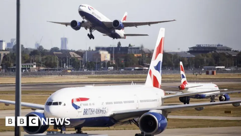 Heathrow expansion hinges on airlines funding decarbonisation, CCC warns