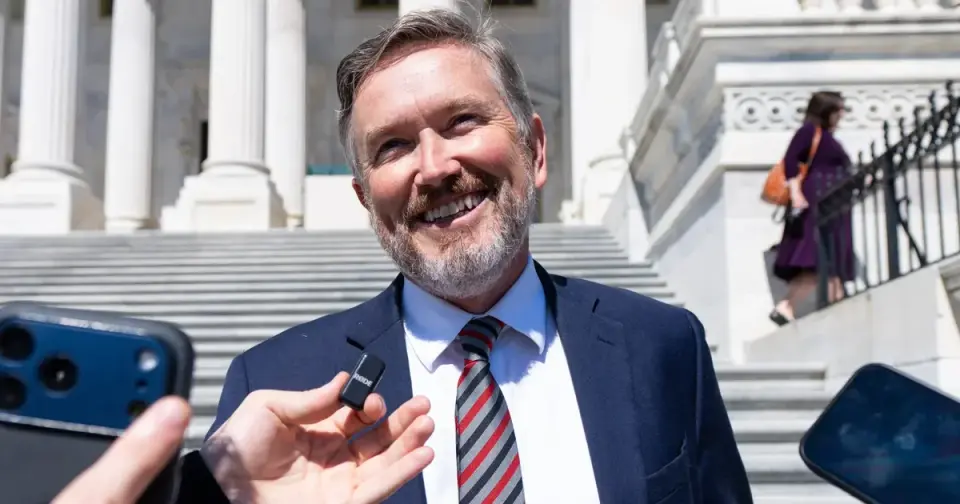Massie Eyes 2028 Campaign After Trump-Backed Challenger Triumph