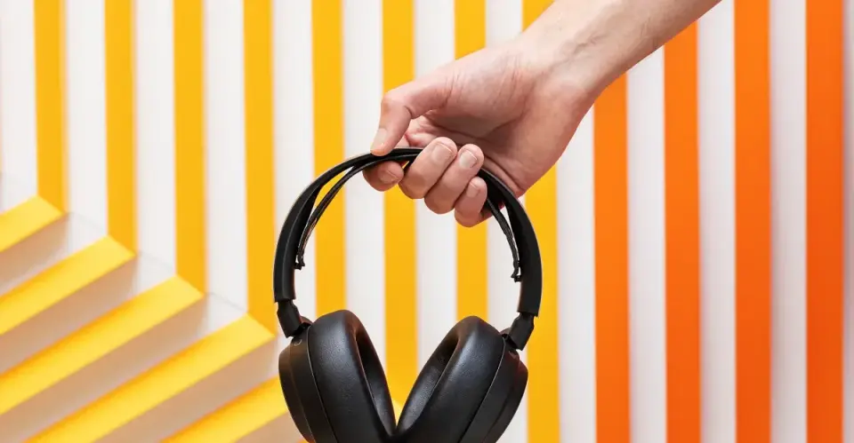 Arctis Nova Pro Wireless Falls to $239.99 in Damaged-Box Sale