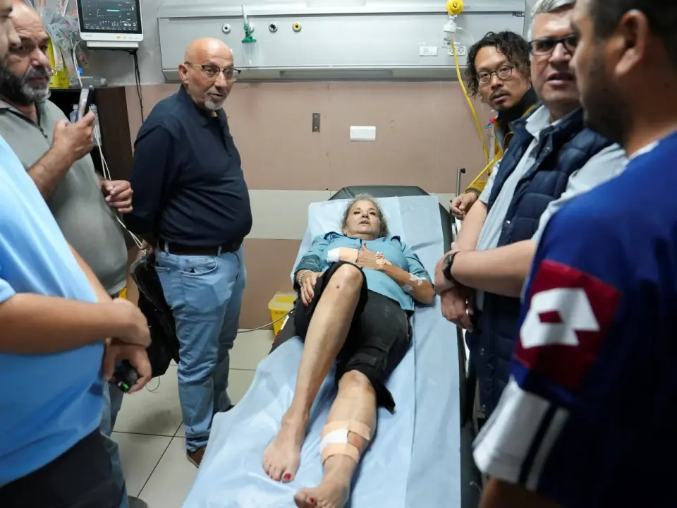 Settlers Beat Washington Post Photographer in Coordinated West Bank Olive Harvest Assault