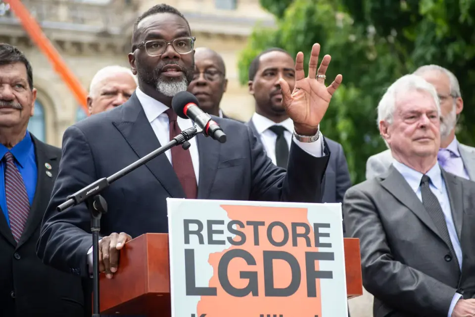 Johnson pushes Springfield for bigger LGDF share and Bears retention plan