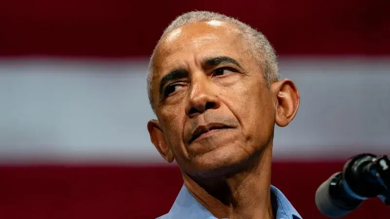 Judge Delays Ruling on Trump's White House Media Ban as Obama Condemns 'Brazen' Action