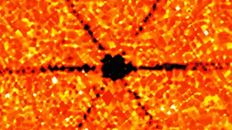 Room-Temperature Quantum Heat Waves Demonstrated, Enabling Precise Thermal Control