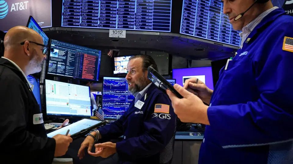 July jobs miss drags down yields as Fed rate-hike bets fade