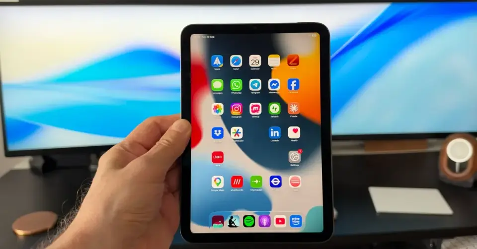 9to5Mac Tests iPhone Duo Experience via iPad Mini as CNET Analyzes Foldable Market