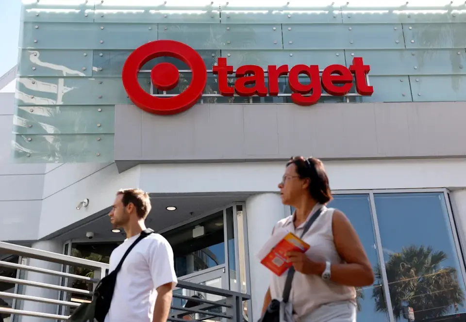 Billions in tariff refunds flow to corporate pockets, leaving consumers with little relief