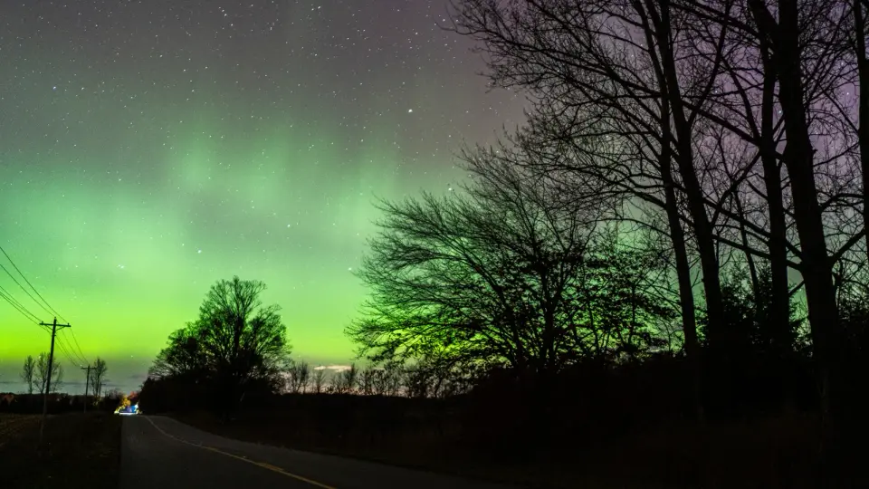 Michigan Aurora Forecast: Geomagnetic Storms Clash with Rain and Clouds