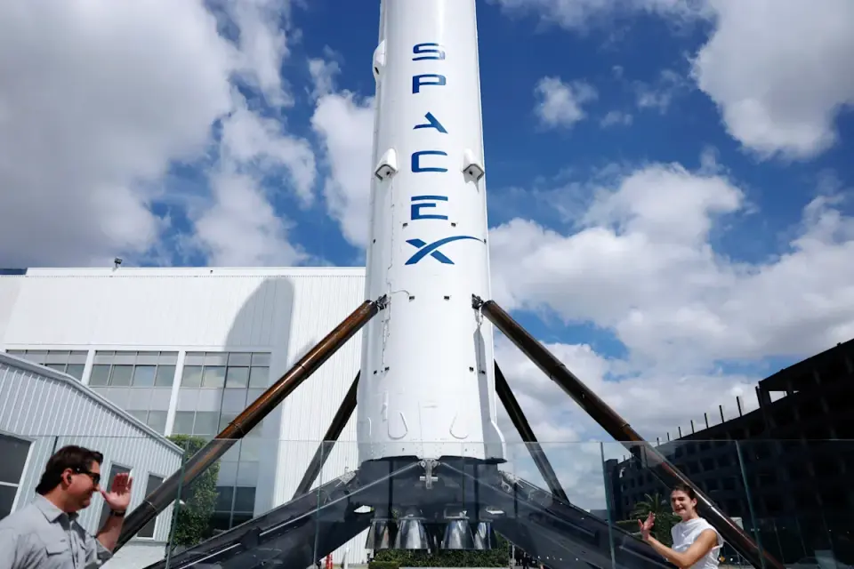 SpaceX rally pushes Elon Musk back into trillionaire status, narrowing gap with global wealth leaders